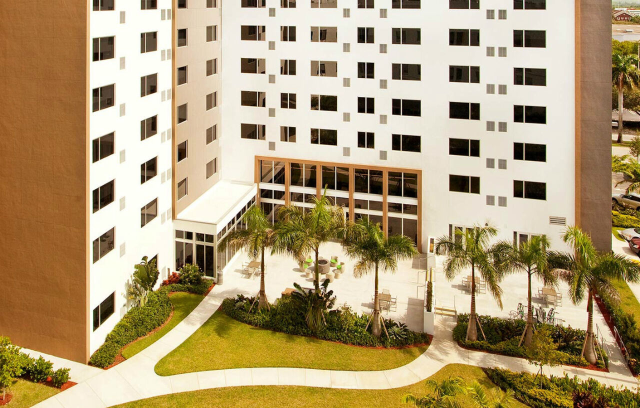 Отель Element Miami Doral Экстерьер фото