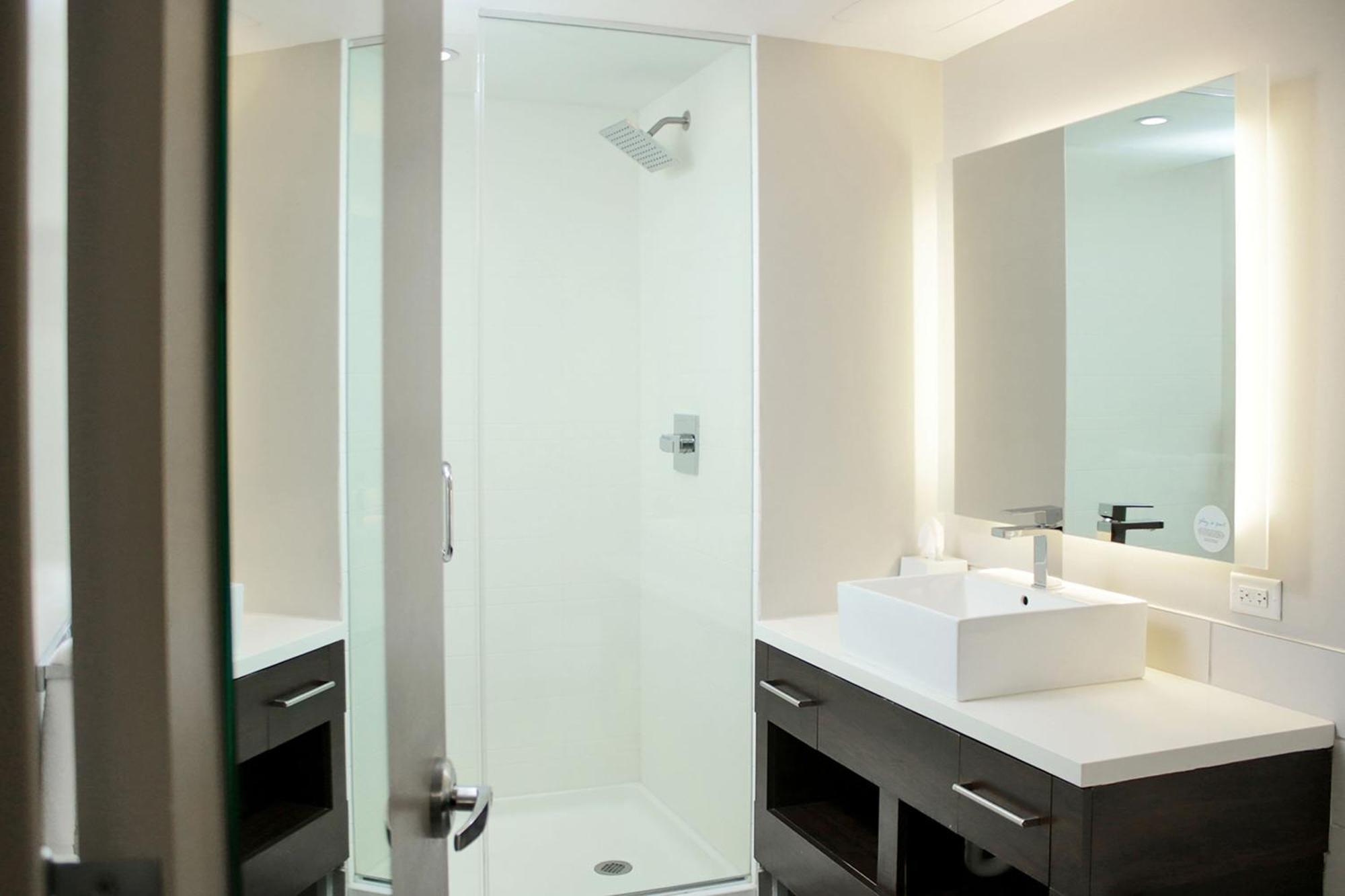 Отель Element Miami Doral Sweetwater Экстерьер фото