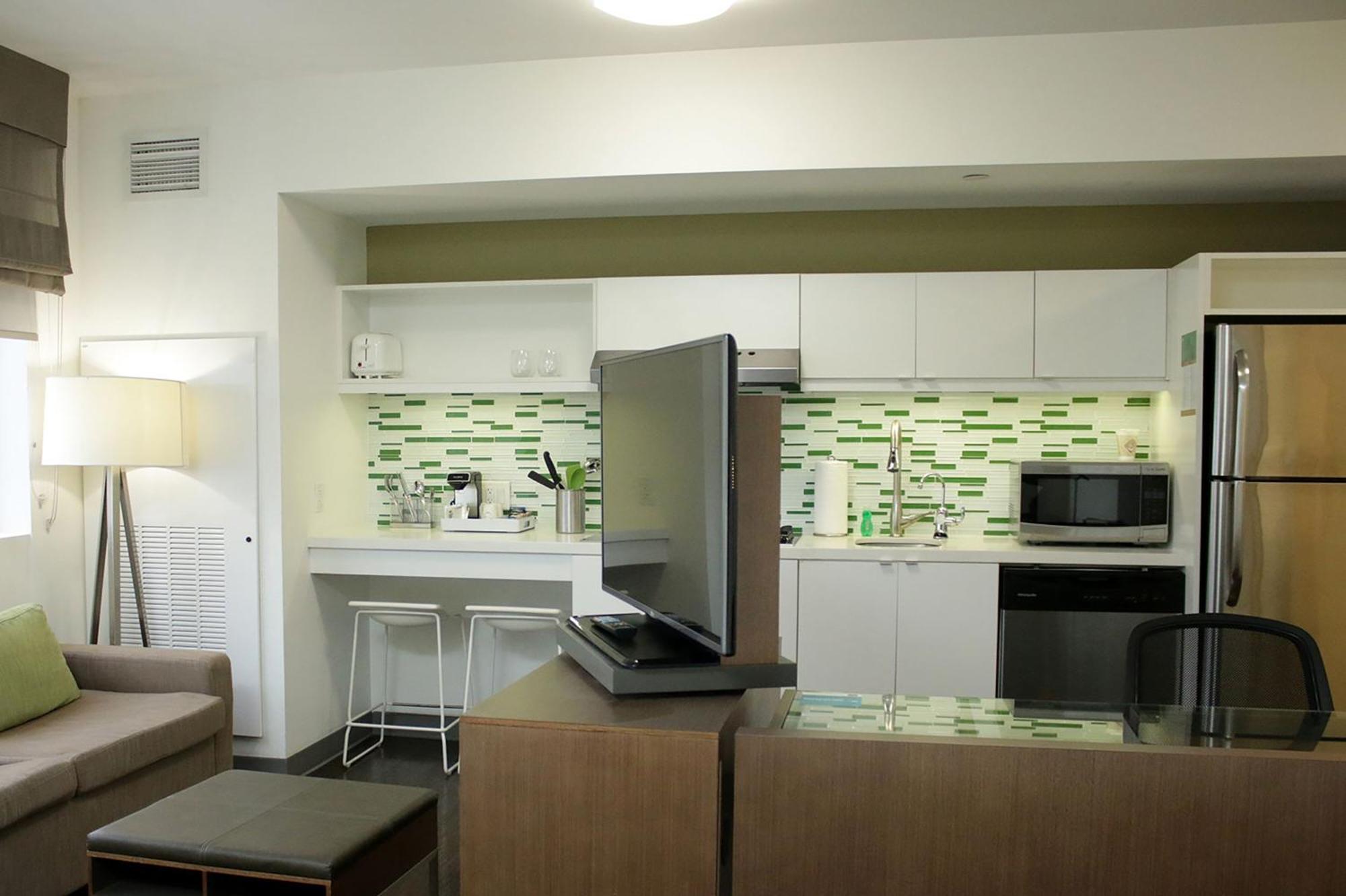 Отель Element Miami Doral Sweetwater Экстерьер фото