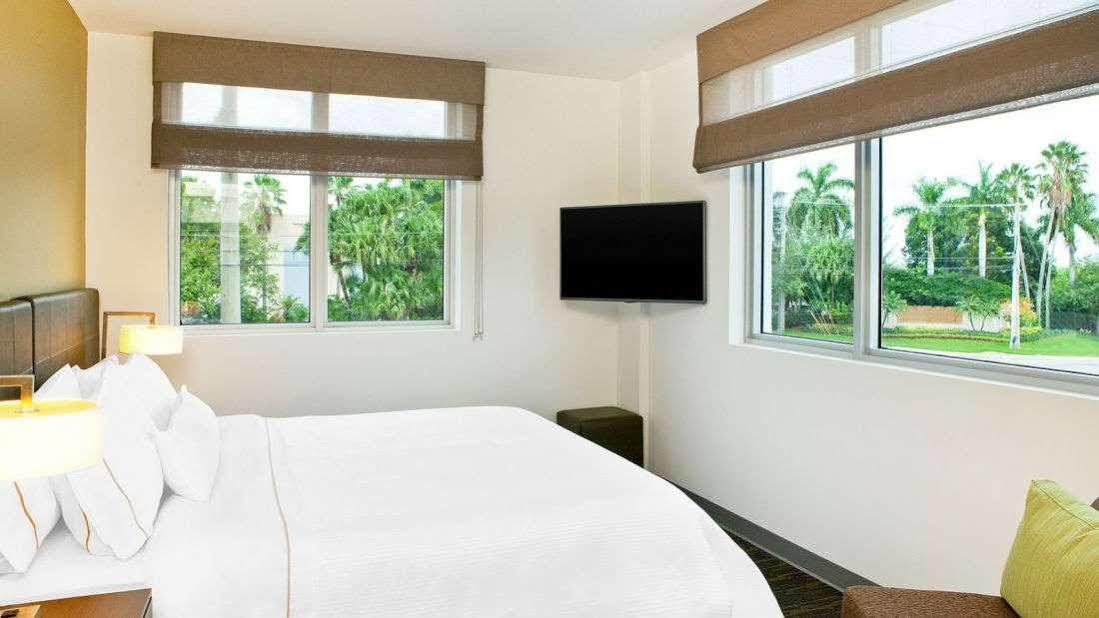Отель Element Miami Doral Sweetwater Экстерьер фото